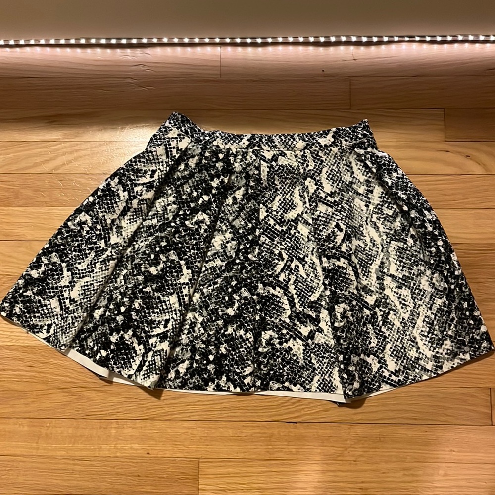 Taylor Swift Reputation Inspired A-Line Skirt Abercrombie Size L